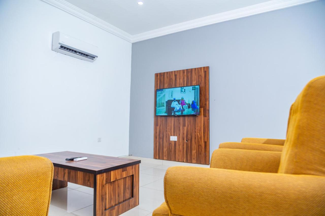 Guest Pride Hotel Кано Экстерьер фото