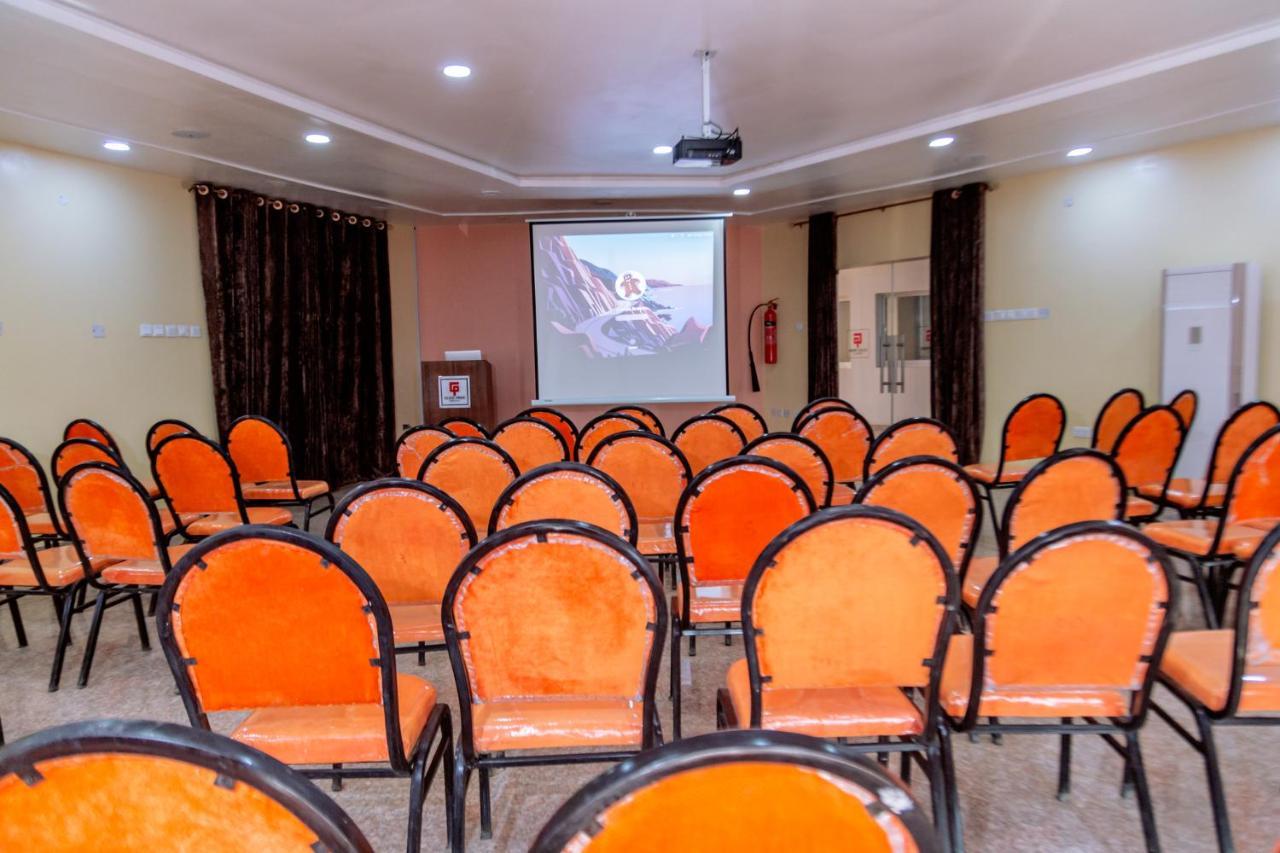 Guest Pride Hotel Кано Экстерьер фото