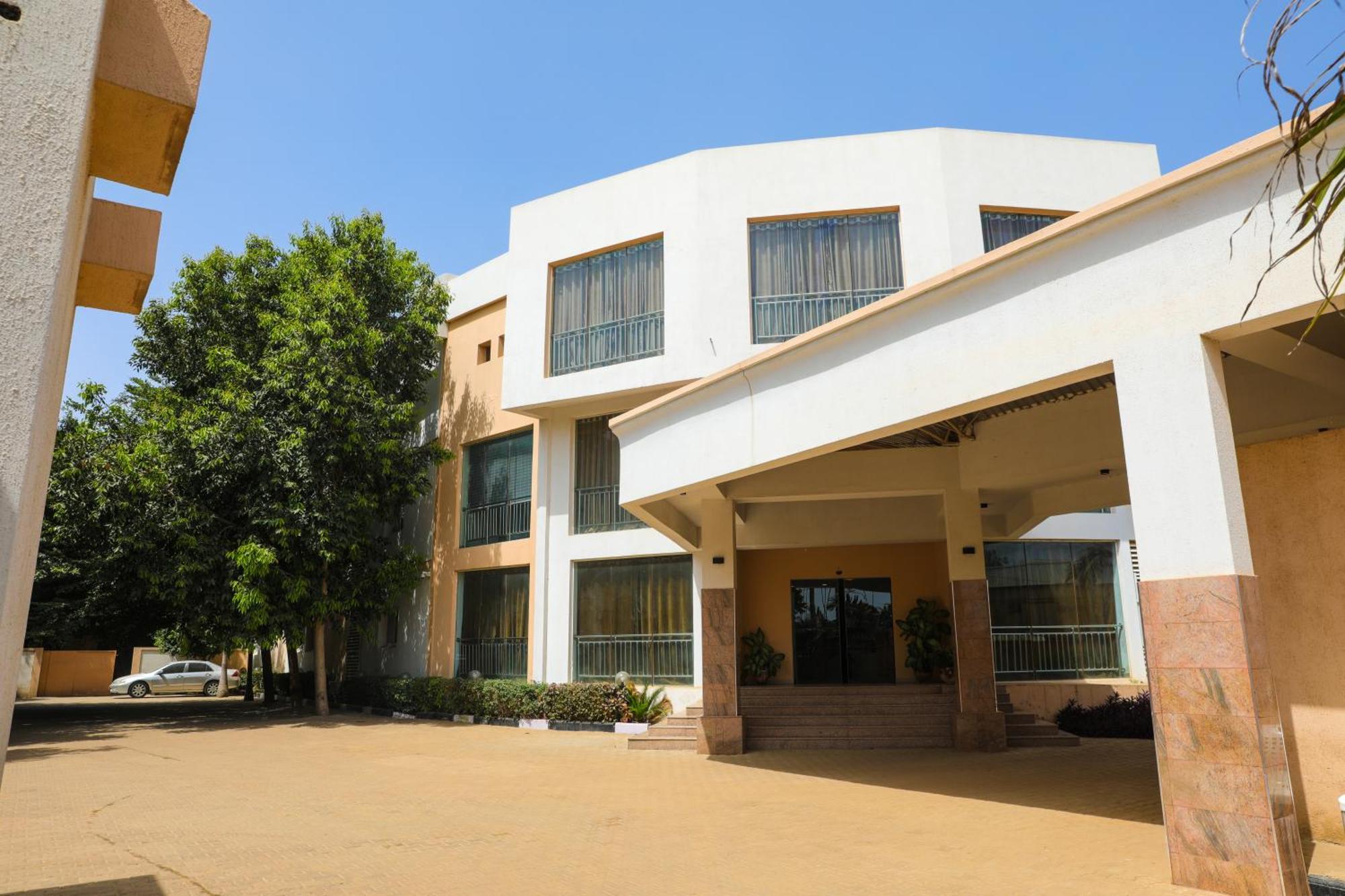 Guest Pride Hotel Кано Экстерьер фото